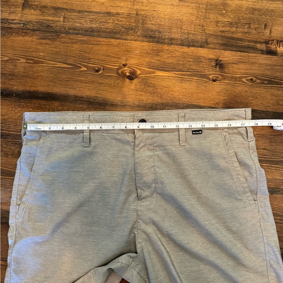 Hurley shorts with 34” waist, tan, 8” inseam, Nike Dri-Fit - Picture 4 of 8